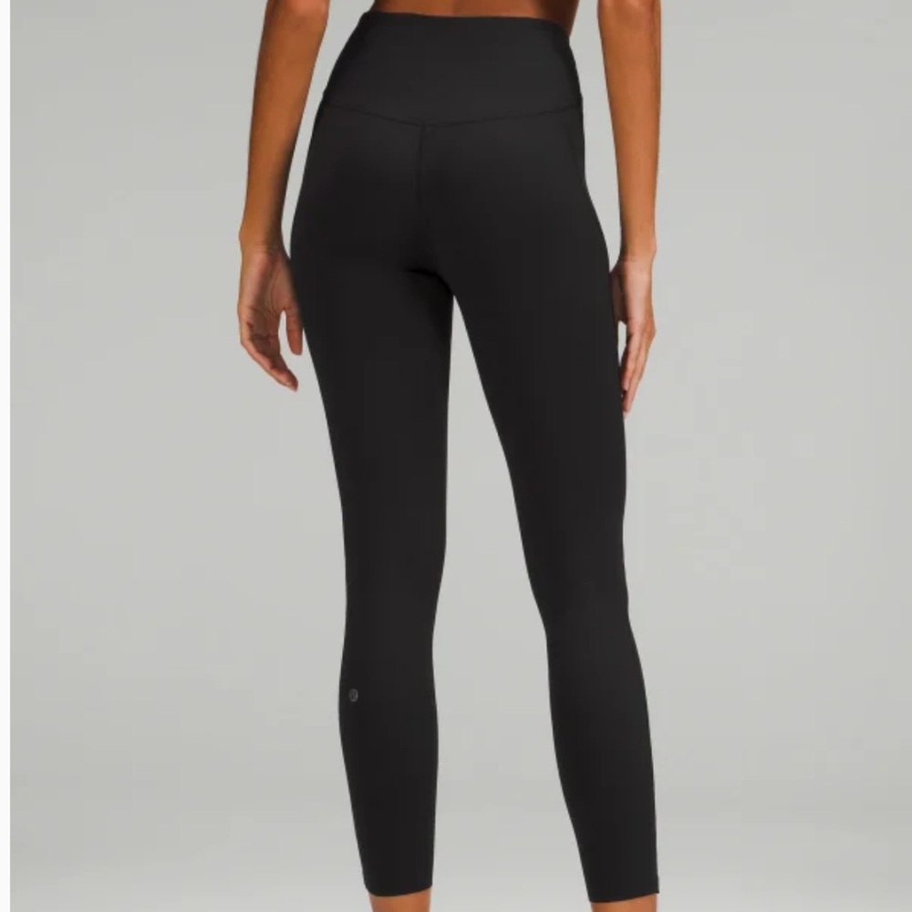 Lululemon Black Base pace tight 28” nulux brushed